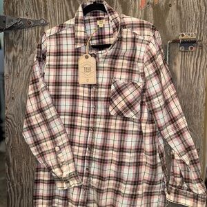 🌻 True Craft Pink, Black and White Casual Plaid Shirt